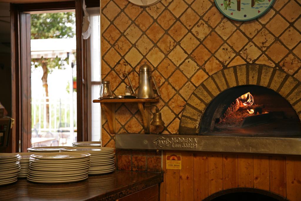 Locanda Le Palafitte Bardolino Ngoại thất bức ảnh